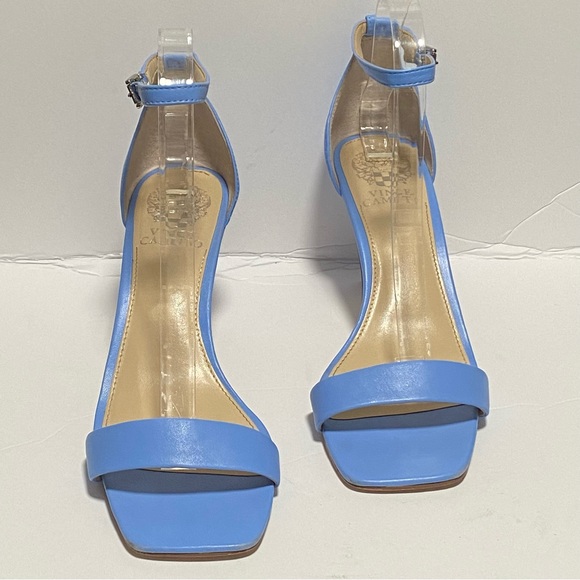 VINCE CAMUTO SANDALS - Picture 2 of 11
